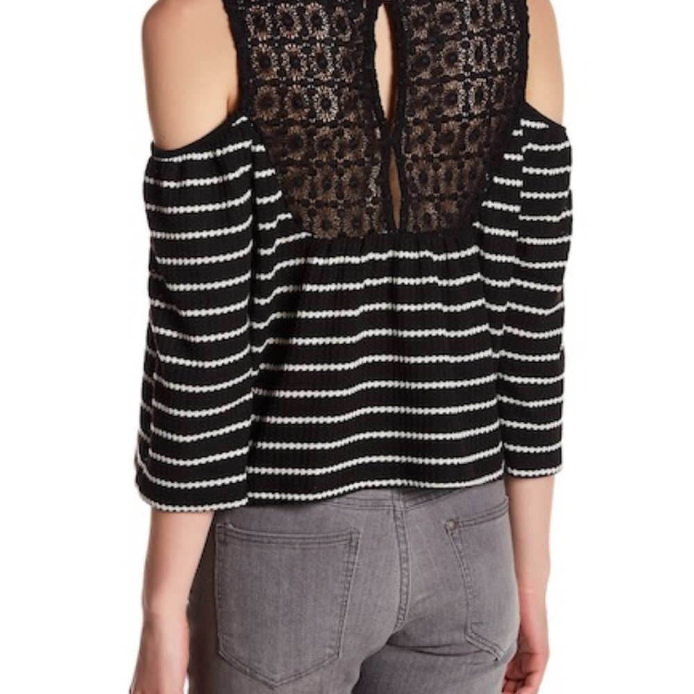 NWT! Cold Shoulder Striped Lace Trim Top